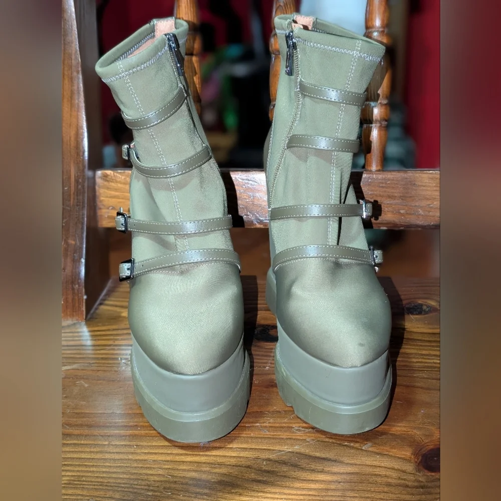 Jessica Simpson Olive Platform Wedge Ankle Boots Size 10M Buckle‎ Strap Combat